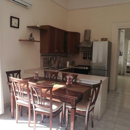 Residenza Storica Tarsia Apartment Napoli Bagian luar foto