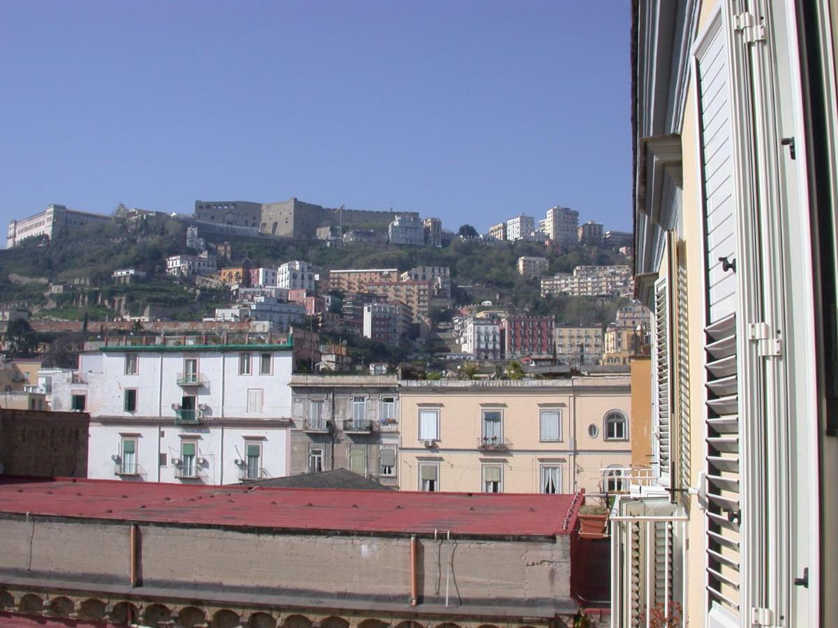 Residenza Storica Tarsia Apartment Napoli Bagian luar foto